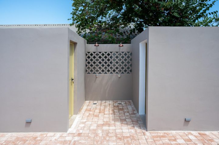 Pool – Exteriors
