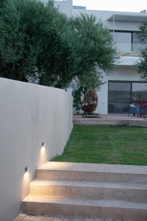 Pool – Exteriors