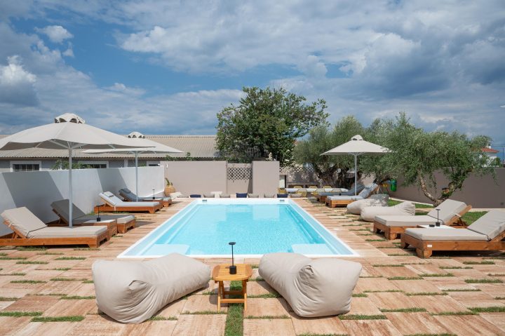Pool – Exteriors
