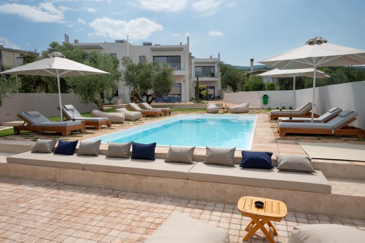 Pool – Exteriors