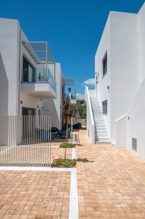 Pool – Exteriors